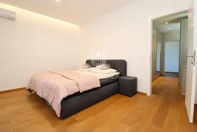 Poreč, okolica, moderna vila sa 6 apartmana - 12