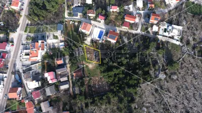 Zemljište 402 m², Starigrad, blizu Paklenice i plaže