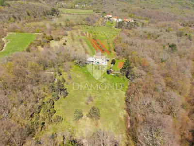 House 140 m², Labin - large plot and privacy - 9