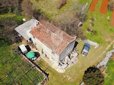 Kuća 140 m², Labin - velika parcela i privatnost