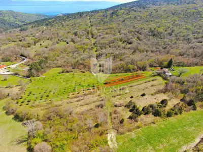 House 140 m², Labin - large plot and privacy - 10