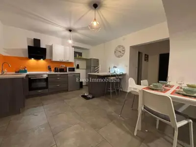 Wohnung 100 m², Opatija - Centar, Terrasse und moderne Ausstattung