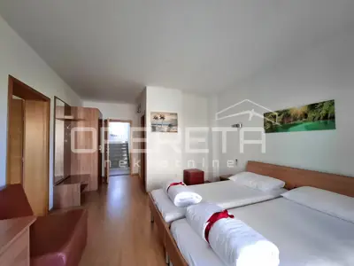 Hotel 1,500 m², Gradac - established business by the beach - 15