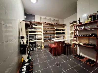 Hotel 1,500 m², Gradac - established business by the beach - 11