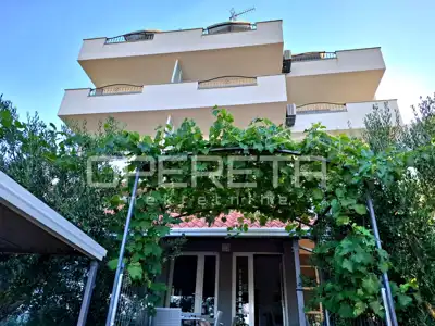 Hotel 1,500 m², Gradac - established business by the beach - 3