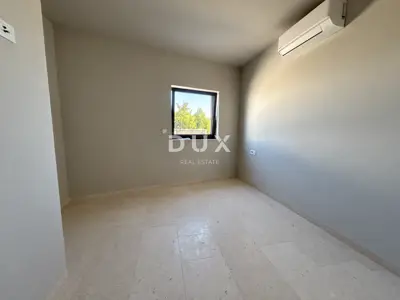 Vodice, 2-room apartment, 90,72 m², sea view, 650 m from the sea - 18