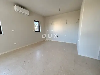 Vodice, 2-room apartment, 90,72 m², sea view, 650 m from the sea - 13
