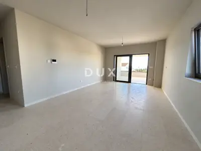 Vodice, 2-room apartment, 90,72 m², sea view, 650 m from the sea - 11