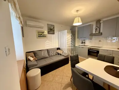 Apartment 48 m², Ika - 80 m from the beach and Lungo Mare