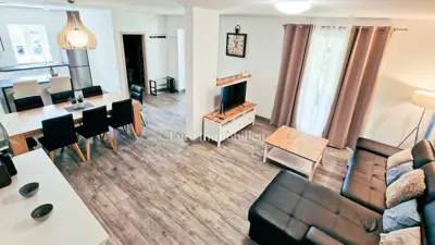 Poreč, Umgebung - Steinhaus mit Grundstück 6.000 m² - 6