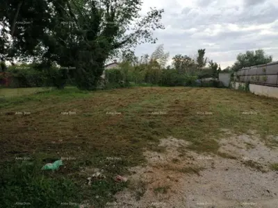 Land 370 m², Šegotići, near the sea and Pula