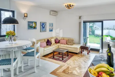 Kuća 220 m², Nova Veruda, Pula - blizu mora i marine - 4