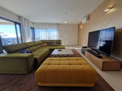 Wohnung zum Kauf in Rovinj, 340 m² - 11