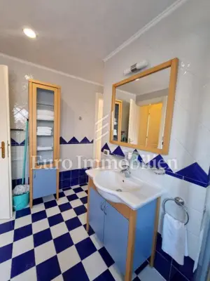 Wohnung 132 m², Crveni Vrh - 130 m vom Meer, Aufzug - 17