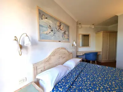Wohnung 132 m², Crveni Vrh - 130 m vom Meer, Aufzug - 9