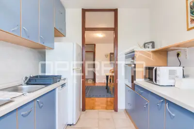 Stan, najam, srednjaci, 3-soban, garaža. - 12