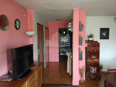 Apartment 65 m², Podsused - Vrapče, quiet street