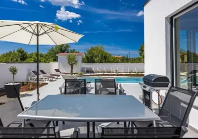 Villa 139 m², Štokovci - heated pool and solar power plant - 3