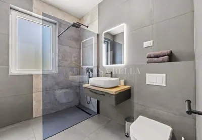 Villa 139 m², Štokovci - heated pool and solar power plant - 11