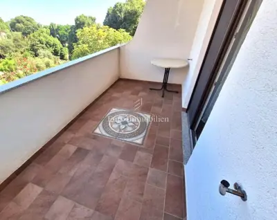 Wohnung in ausgezeichneter Lage in der Stadt Krk - 2