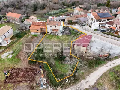 Haus 300 m², Višnjan - zur Renovierung - 2