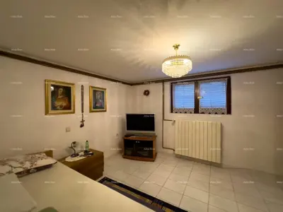 House in Pješčana Uvala, close to the sea and with a large parking area - 13