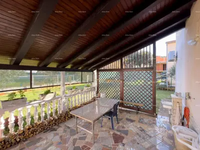 House in Pješčana Uvala, close to the sea and with a large parking area - 17