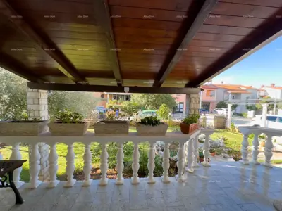 House in Pješčana Uvala, close to the sea and with a large parking area - 5