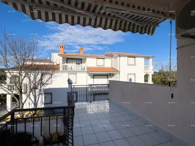 House in Pješčana Uvala, close to the sea and with a large parking area - 7