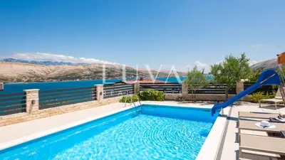 Vila 350 m², Pag - uz more i 7 spavaćih soba