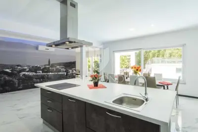 Villa 1109 m², Labin Umgebung - Pool und Sommerküche - 9