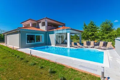 Villa 1109 m², Labin Umgebung - Pool und Sommerküche - 2