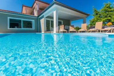 Villa 1109 m², Labin Umgebung - Pool und Sommerküche - 3