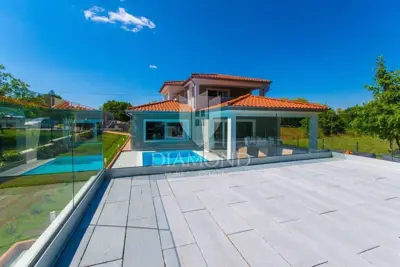 Villa 1109 m², Labin Umgebung - Pool und Sommerküche - 4