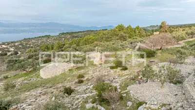 Poljoprivredno zemljište 14.049 m², Supetar, pogled na more - 11