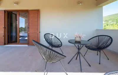 House 188 m², Labin - pool and sea view - 21