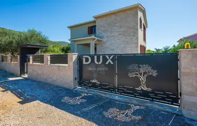 House 188 m², Labin - pool and sea view - 6