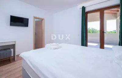 House 188 m², Labin - pool and sea view - 20