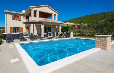 House 188 m², Labin - pool and sea view - 2