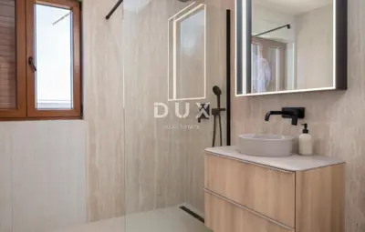 House 188 m², Labin - pool and sea view - 18