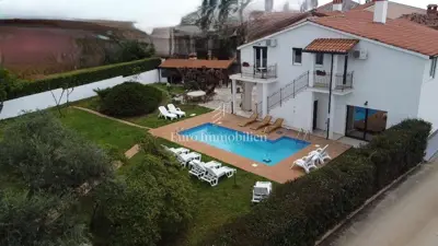 Kuća 292 m², Poreč - privatni bazen i okućnica 844 m² - 3