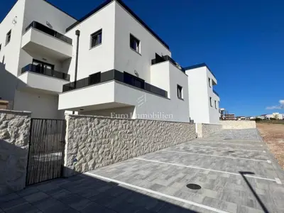 Wohnung zum Kauf in Povljana, 159 m² - 4