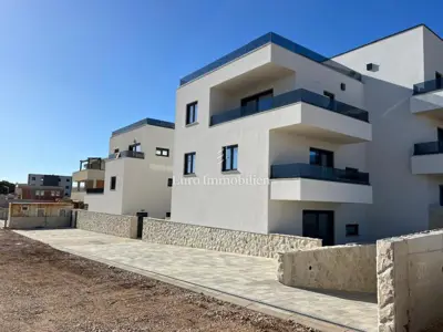Wohnung zum Kauf in Povljana, 159 m² - 3