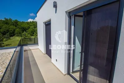 Vila 215 m², okolica Poreča, bazen i ljetna kuhinja - 10