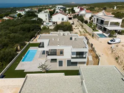Novalja, Škuncini stani - two villas with a pool - 4