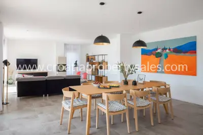 House, Brač, 370 m², 1 450 000 € - 4