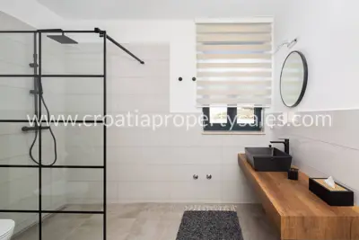 House, Brač, 370 m², 1 450 000 € - 14