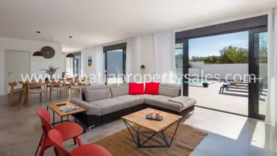House, Brač, 370 m², 1 450 000 € - 5