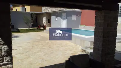 Haus 150 m², Peruški - Pool und Atrium - 8