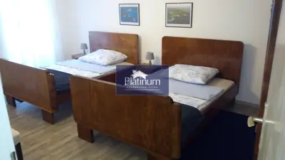 Haus 150 m², Peruški - Pool und Atrium - 16